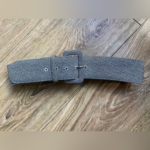 EUC CALVIN KELIN Sleeveless Belted Sheath Dress w/Pockets Size Small - Picture 7 of 7